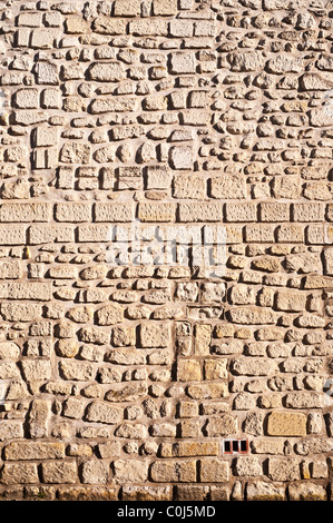 Falso casuale parete in pietra dettaglio - Francia. Foto Stock