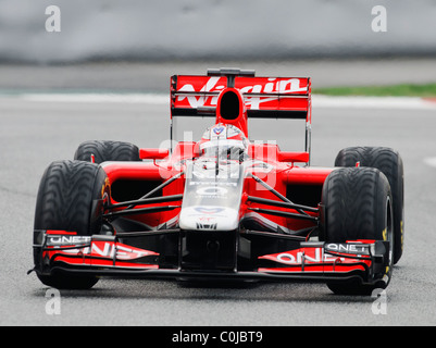 Timo Glock nella Marussia Virgin MVR-02 gara di Formula Uno auto nel febbraio 2011 Foto Stock