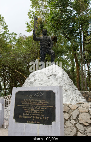 Tenzing Norgay Sherpa Memorial, il Himlayan Moutaineering Institute, Darjeeling, West Bengal, India. Foto Stock