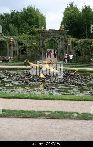 Scene dal palazzo di Versailles gardens Francia Foto Stock