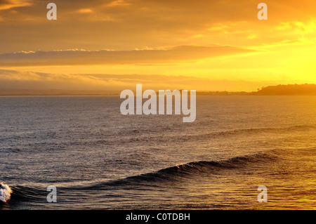Bournemouth Beach al tramonto in inverno Foto Stock