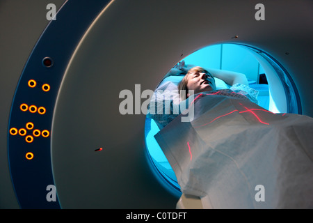 Tomografia assiale computerizzata, CAT, CT, in un ospedale. Germania Foto Stock
