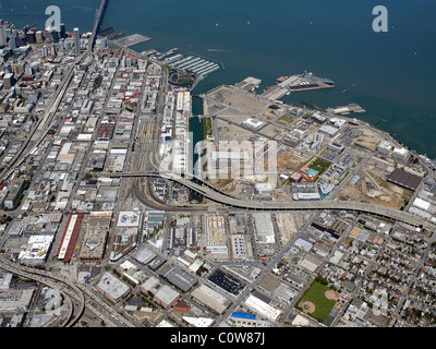 Vista aerea sopra a sud del mercato missione di Soma Bay di San Francisco in California Foto Stock