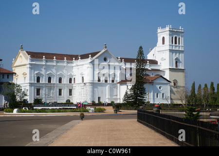 Se' la Cattedrale e la chiesa di San Francesco di Assisi Antico, Goa, India Foto Stock