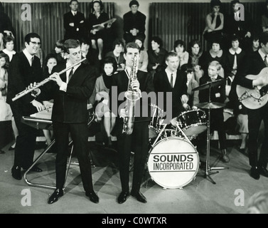 Suoni INCORPORATI NEL REGNO UNITO gruppo pop sul Regno Unito TV show nel 1964. Foto Tony Gale Foto Stock