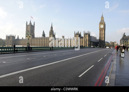 Traffic Free Westminster Bridge di Londra Foto Stock