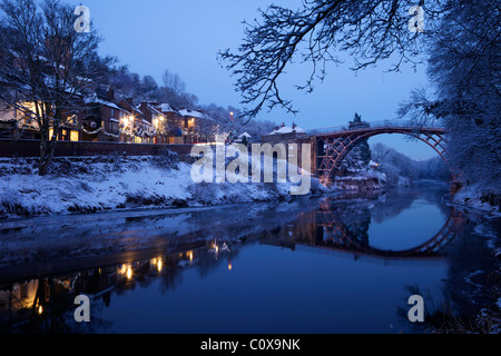 Ironbridge Gorge e il fiume Severn in sera, inverno, Shropshire, Inghilterra, UK, Regno Unito, GB Gran Bretagna, Isole britanniche, Foto Stock