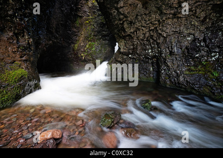 Il contrabbandiere's Cave, Alva Glen, Alva, Clackmannanshire, Scotland, Regno Unito Foto Stock