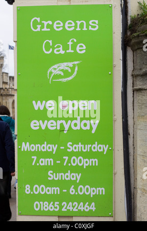 Segno per il caffè verde in Oxford Inghilterra Foto Stock