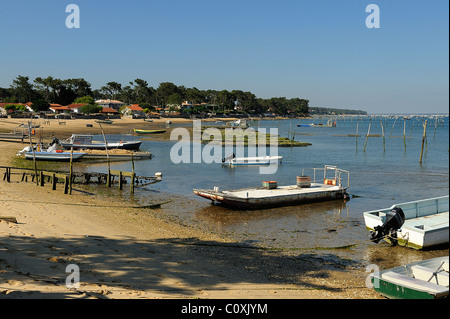 Sponda anteriore e la spiaggia del villaggio du Canon in Cap Ferret, baia di Arcachon, Dipartimento della Gironde, Francia Foto Stock