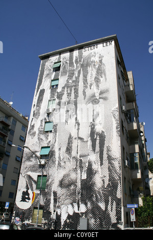 Francesco Totti murale di arte moderna di edificio in garbatella, Roma Foto Stock