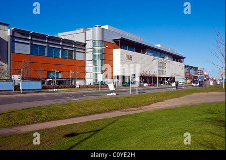 VUE Ocean-Terminal Shopping center con il Royal Yacht Britannia in Leith Docks Leith Edimburgo in Scozia Foto Stock