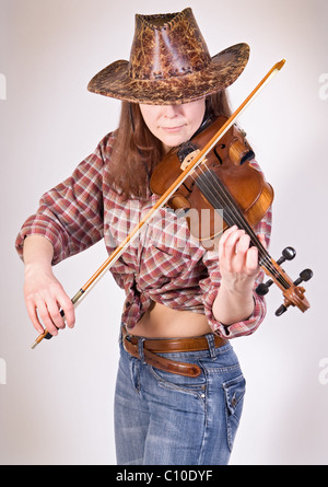 Country Girl suona la viola Foto Stock