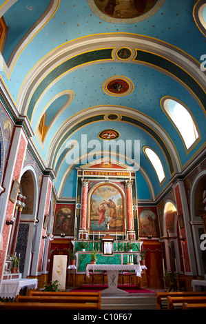 Interno del Neo Classic parrocchia cattolica di Ano Syros, Syros Island Σύρος [ ] , greco isole Cicladi Foto Stock