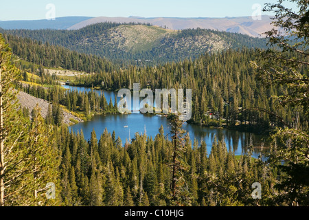 Il Mammoth Lakes fotografati con una montagna alta Foto Stock