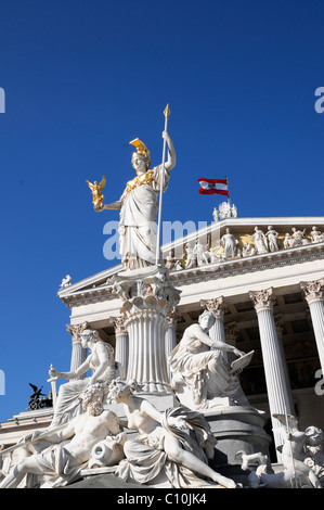 Statua di Pallade Atena davanti al Parlamento, Vienna, Austria, Europa Foto Stock