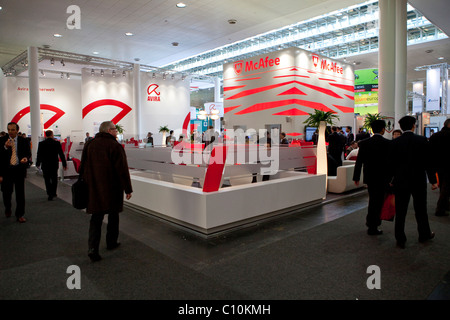 Entrambi i software di sicurezza McAfee azienda, Internationale Computermesse CEBIT international computer fiera di Hannover Foto Stock