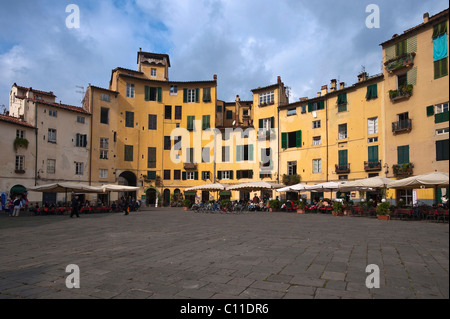 Piazza Anfiteatro,, Lucca, Toscana, Italia, Europa Foto Stock