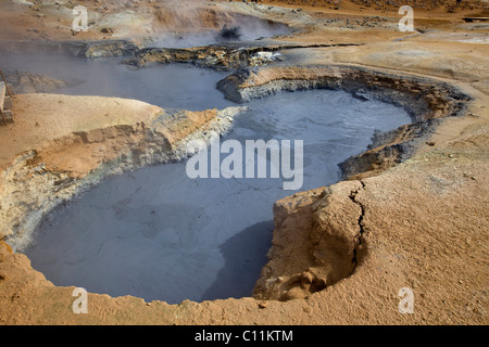 Campo Solfatara, Hveraroend o Hverir su Námafjall, Krafla area vulcanica nella zona di Myvatn, Nord Islanda, Islanda, Europa Foto Stock