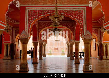 Diwan-i-Khas, all'interno del palazzo di Jaipur, Jaipur India Foto Stock