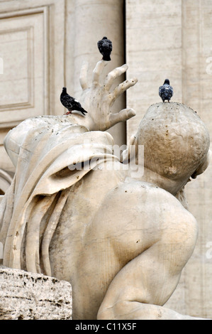 Il Dio del Fiume Rio della Plata, Fontana dei Quattro Fiumi, Piazza Navona, Roma, Lazio, l'Italia, Europa Foto Stock