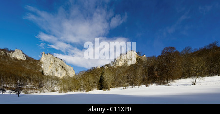 Schloss Bronnen castello nel Danubio superiore natura Parco in inverno, Sigmaringen distretto, Baden-Wuerttemberg, Germania, Europa Foto Stock