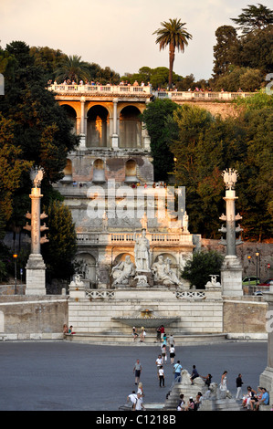 La terrazza del Pincio, gruppo di statue, dea Roma tra il Tevere e Aniene, Piazza del Popolo, Roma, Lazio, l'Italia, Europa Foto Stock