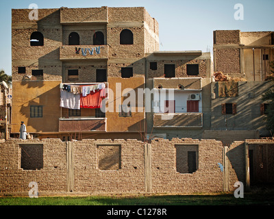 Case in Gezirat el-Beirat, West Bank, Luxor, Egitto, Africa Foto Stock