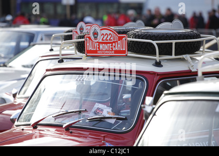 Monte Carlo Rally Glasgow, dettaglio di vetture parcheggiate prima della partenza, Scozia, UK Foto Stock