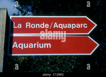 Segno direzionale, La Ronde, Aquaparc, Acquario, Ile Sainte-Helene, città di Montreal, Provincia di Quebec, Canada, America del Nord Foto Stock