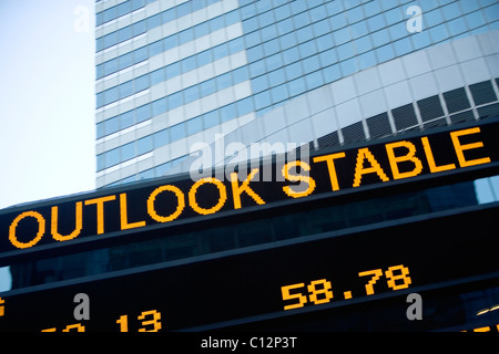 Stati Uniti d'America, nello Stato di New York, New York Times Square, Stock Quotron, close-up Foto Stock