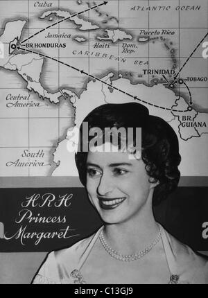 Famiglia Reale Britannica. Futuro Contessa di Snowdon Principessa Margaret, in procinto di imbarcarsi su un West Indies tour, 1958. Foto Stock