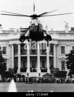 Presidenza Nixon. ex presidente americano Richard Nixon lascia la Casa Bianca di Washington, D.C., Agosto 9, 1972. Foto Stock