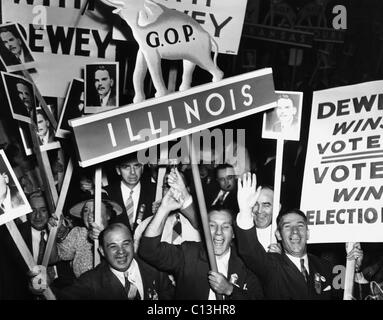 Elezioni US. I sostenitori del governatore di New York e il repubblicano candidato presidenziale Thomas Dewey sul pavimento della Convention Nazionale Repubblicana, Philadelphia, Pennsylvania, Giugno 1948. Foto Stock