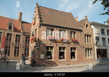 Il altamente apprezzati e diffusi Gruuthuse Hof ristorante nella bellissima città di Bruges (Brugge), Belgio Foto Stock