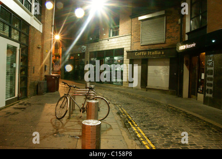 Bicicletta di notte. Foto Stock