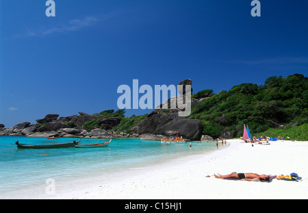 Koh Similan spiaggia nei pressi di Phuket, Thailandia, Sud-est asiatico Foto Stock
