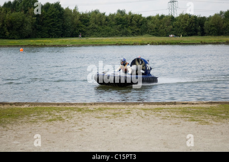 Hovercraft racing al Rother Valley Country Park Foto Stock