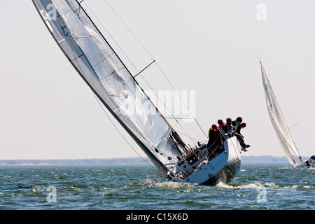 Barche a vela e yacht racing al Texoma Sailing Club Icebreaker 1, primo club vela gara del 2011. Foto Stock