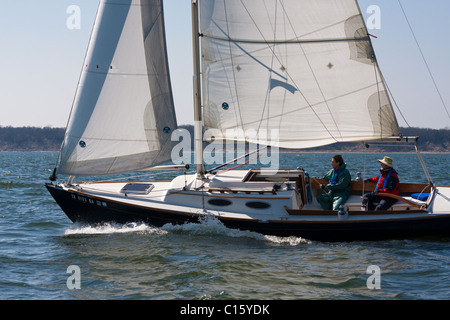 Barche a vela e yacht racing al Texoma Sailing Club Icebreaker 1, primo club vela gara del 2011. Foto Stock