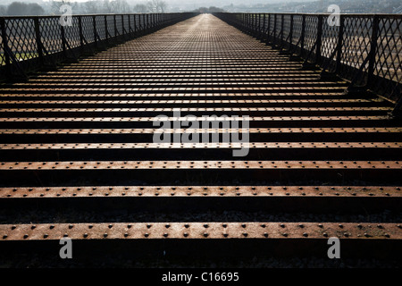 Viadotto Bennerley una in disuso viadotto ferroviario che abbracciano la valle Erewash vicino Awsworth e Ilkeston England Regno Unito GB EU Europe Foto Stock