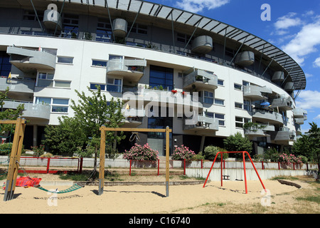 Moderno edificio residenziale, Rummelsburger Bucht quartiere residenziale, Wasserstadt Alt Stralau, Expo 2000, Berlino Foto Stock