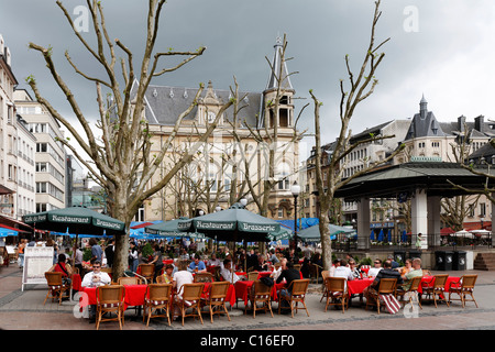 Ristorante Le Terrazze a Place d'Armes urban piazza nel centro storico di Lussemburgo, Europa Foto Stock