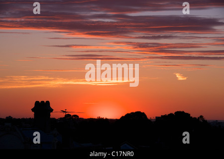 Northcote cieli come il sole scende, Melbourne Australia Foto Stock