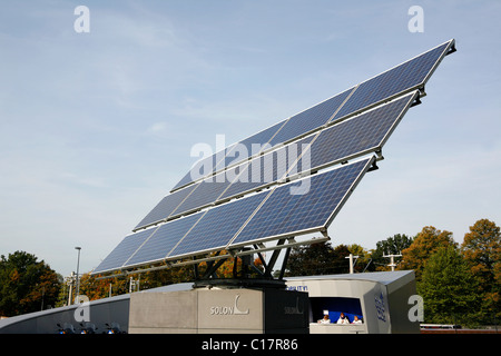 Stazione solare, in moto la fiera Intermot 2008, fiera di Colonia, Colonia, RENANIA DEL NORD-VESTFALIA, Germania, Europa Foto Stock