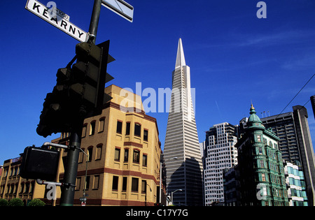 Gli Stati Uniti, California, San Francisco Downtown con la Piramide Transamerica Foto Stock