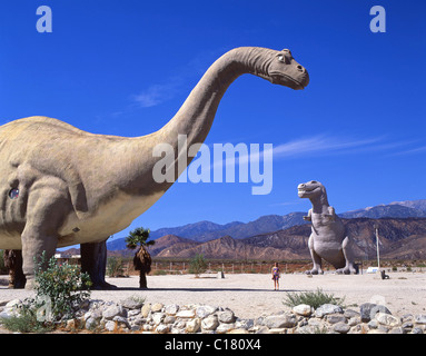 Cabazon dinosauri, Seminole Drive, Cabazon, vicino a Palm Springs, California, Stati Uniti d'America Foto Stock
