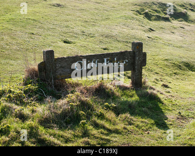 Cliff Edge segno a Beachy Head in East Sussex Foto Stock