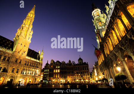 Il Belgio, Bruxelles, il centro storico, il Grand' Place elencati come patrimonio mondiale dall UNESCO, il Municipio Foto Stock