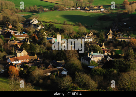 Una veduta aerea del villaggio di Symondsbury, Dorset, Regno Unito Novembre 2008 Foto Stock